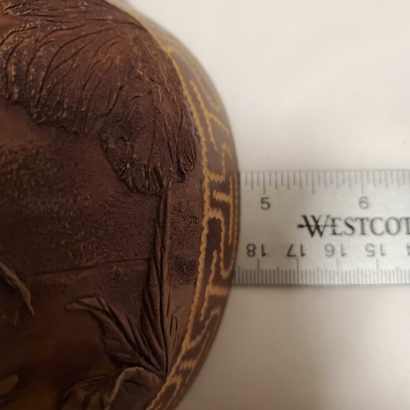 Bug Bear Carved Half Coconut Shell Scoop Signed Jesus' Snake Fisherman Art - Picture 14 of 15